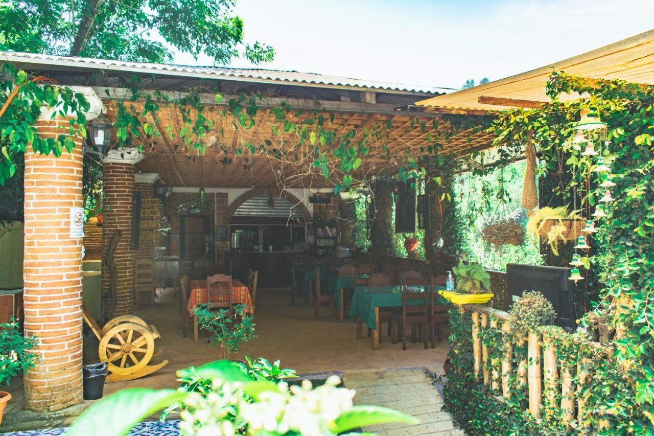 Vinas Hotel Lanquín Εξωτερικό φωτογραφία