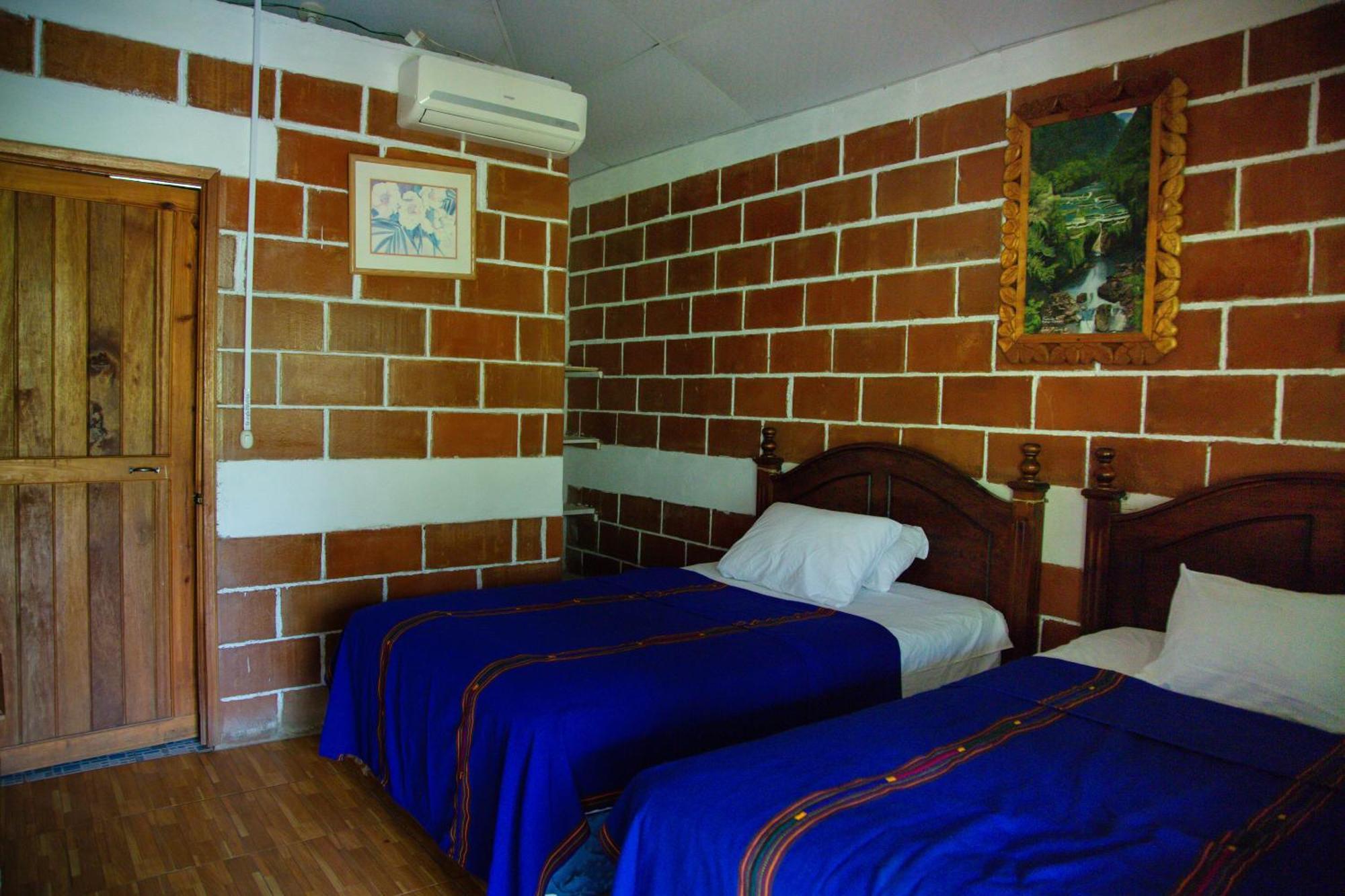 Vinas Hotel Lanquín Εξωτερικό φωτογραφία