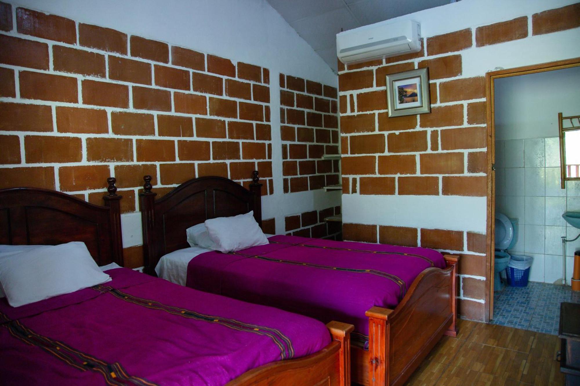 Vinas Hotel Lanquín Εξωτερικό φωτογραφία
