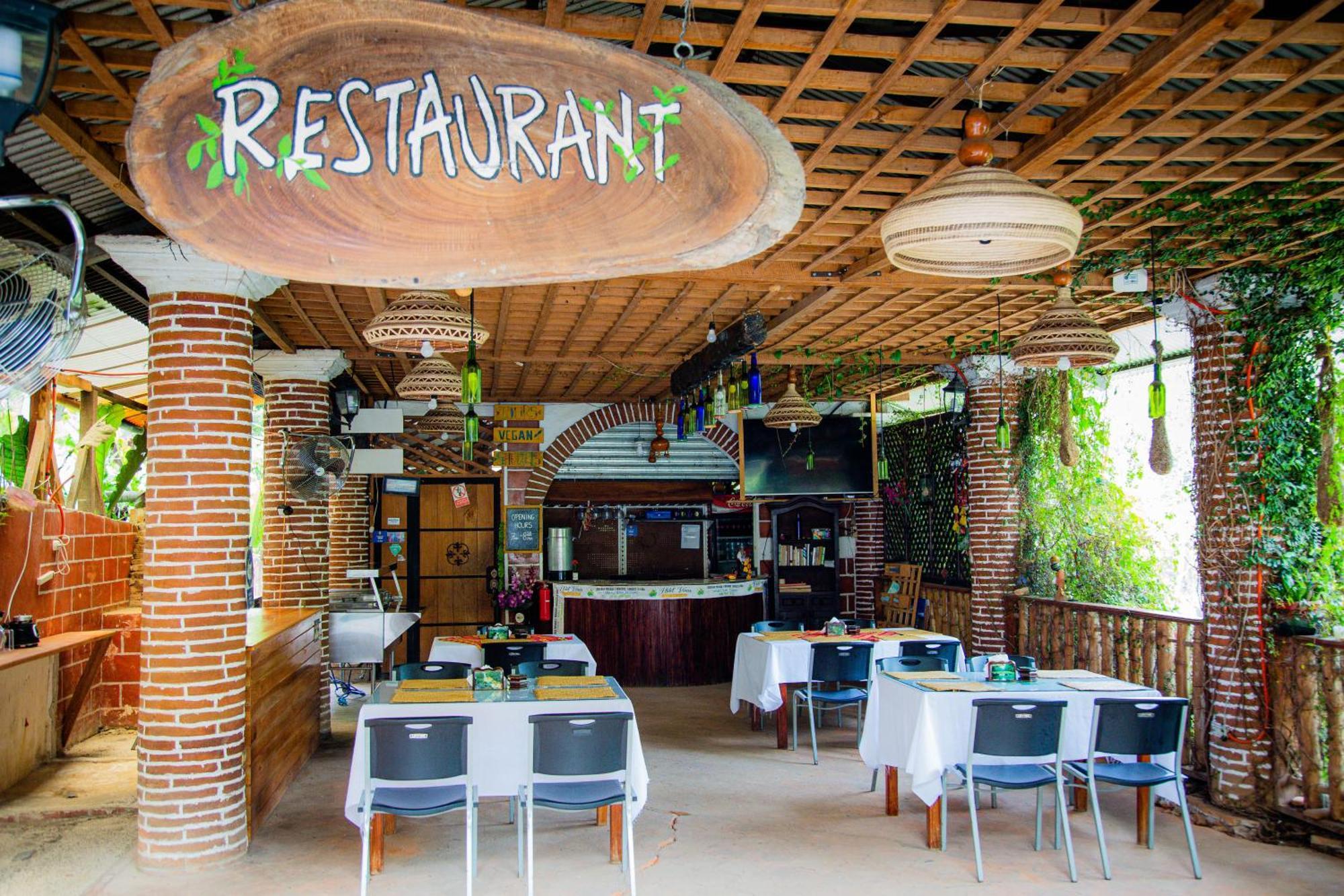 Vinas Hotel Lanquín Εξωτερικό φωτογραφία