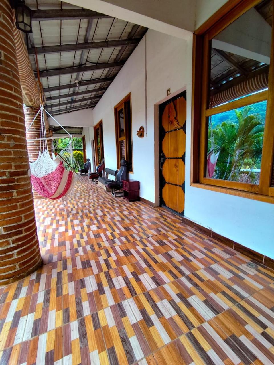 Vinas Hotel Lanquín Εξωτερικό φωτογραφία