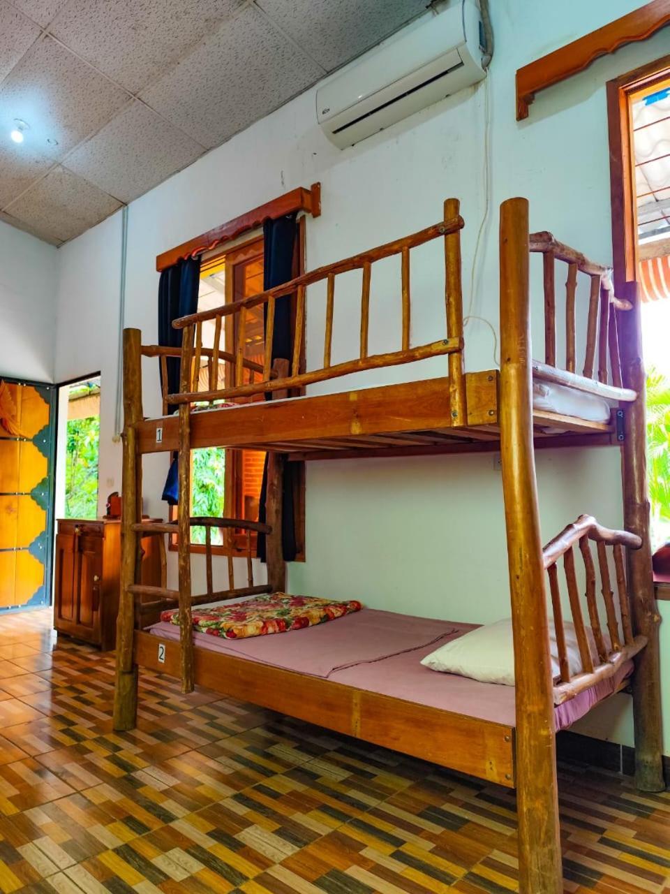 Vinas Hotel Lanquín Εξωτερικό φωτογραφία