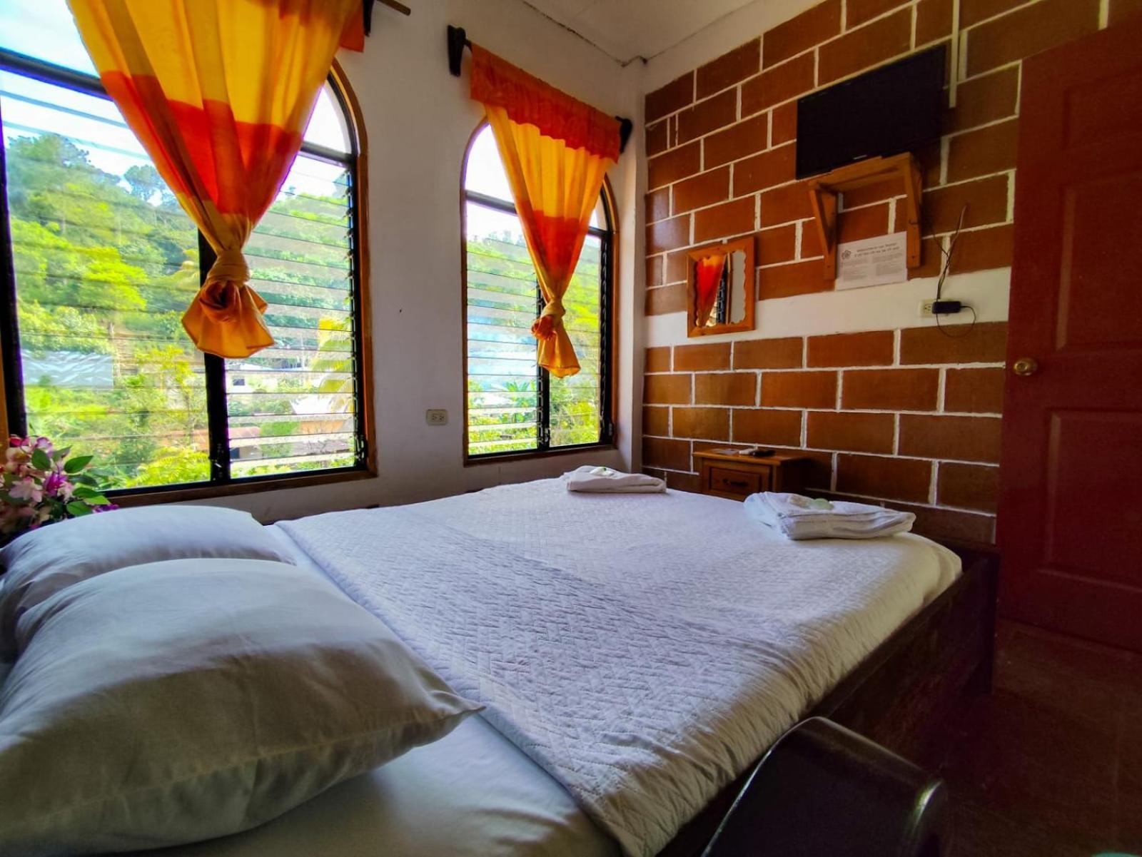 Vinas Hotel Lanquín Δωμάτιο φωτογραφία